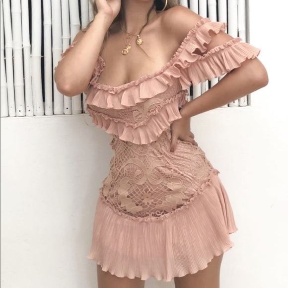 Romantic Ruffled Dress - Picture 7 of 8